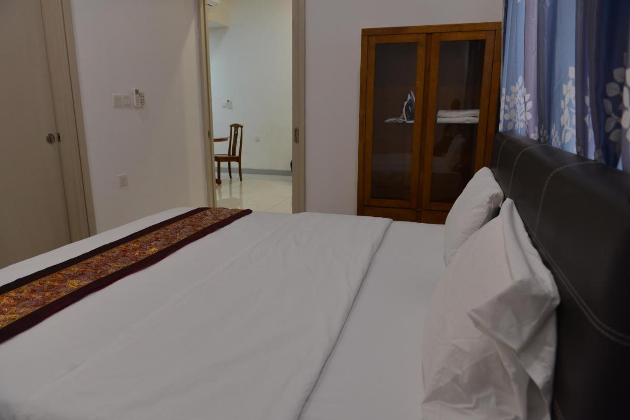 My Daily Homestay - Miri Times Square Екстериор снимка