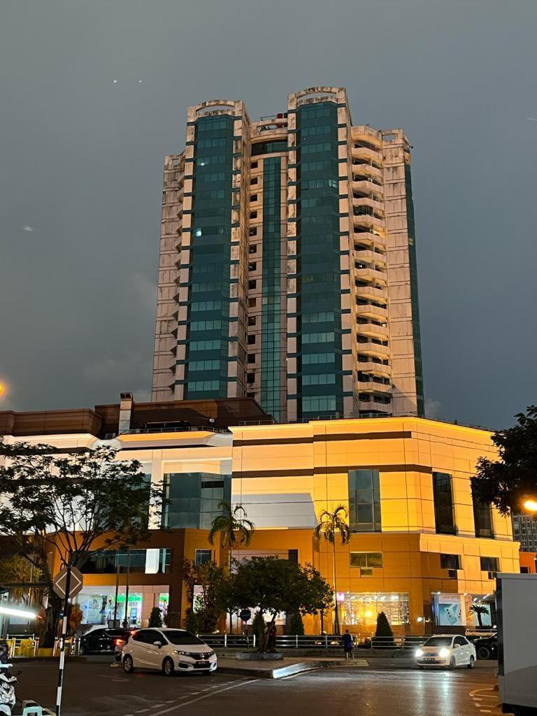 My Daily Homestay - Miri Times Square Стая снимка